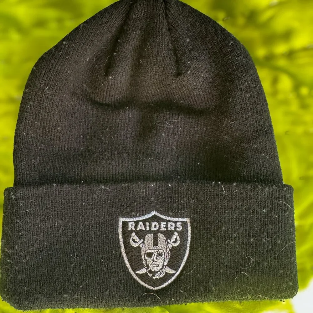 NFL Las Vegas Raiders Hat Scar and Gloves Set